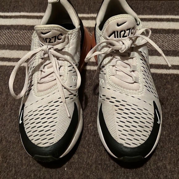 Women’s Nike Air Zoom - Picture 2 of 3